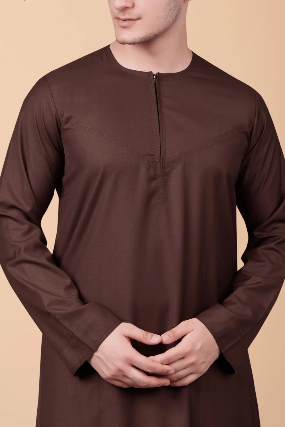 Modern Deep Brown Zip-Neck Thobe for Men – Minimal Classic Design - Image 4 - Ruby Online