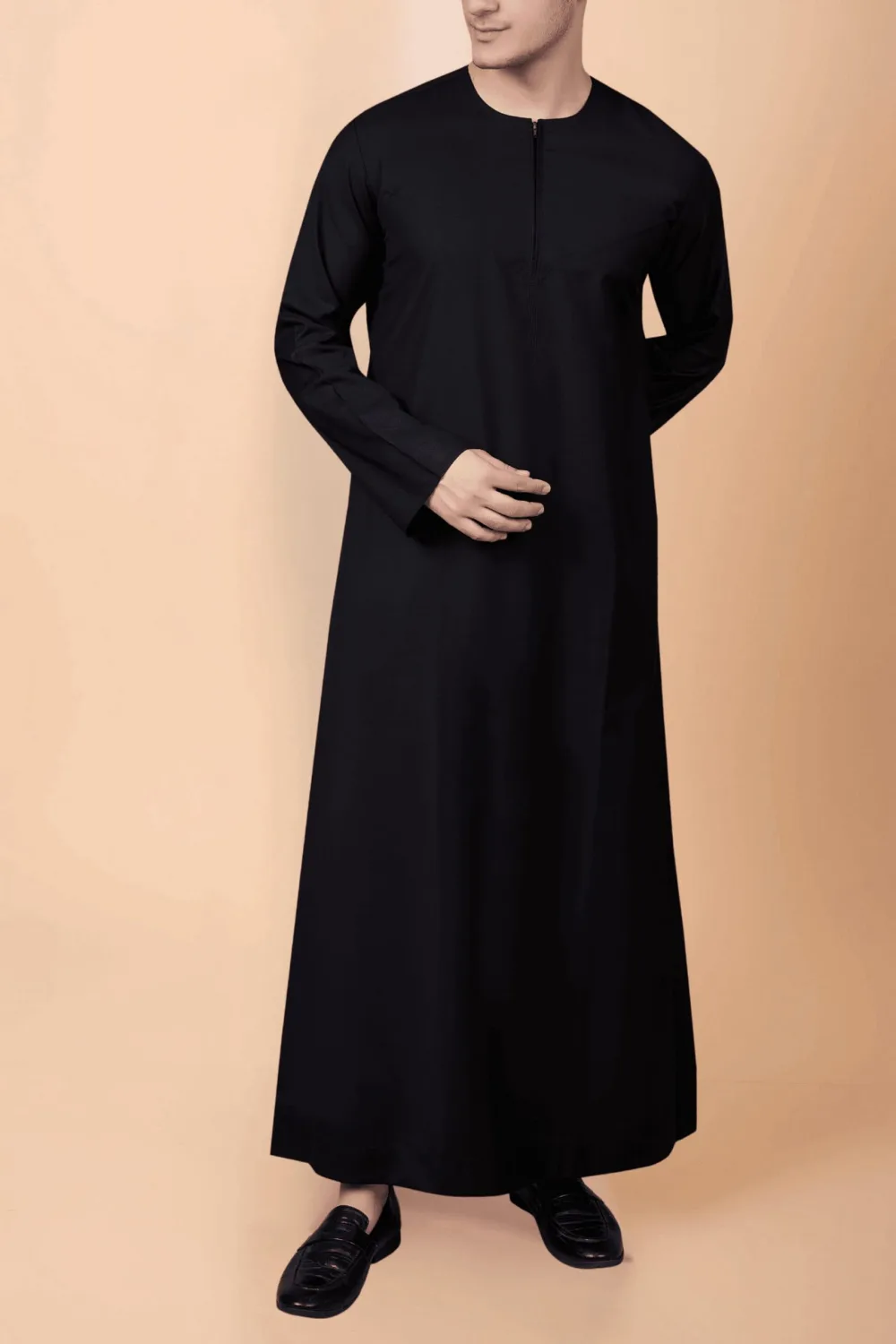 Midnight Black Minimal Zip-Neck Classic Thobe for Men
